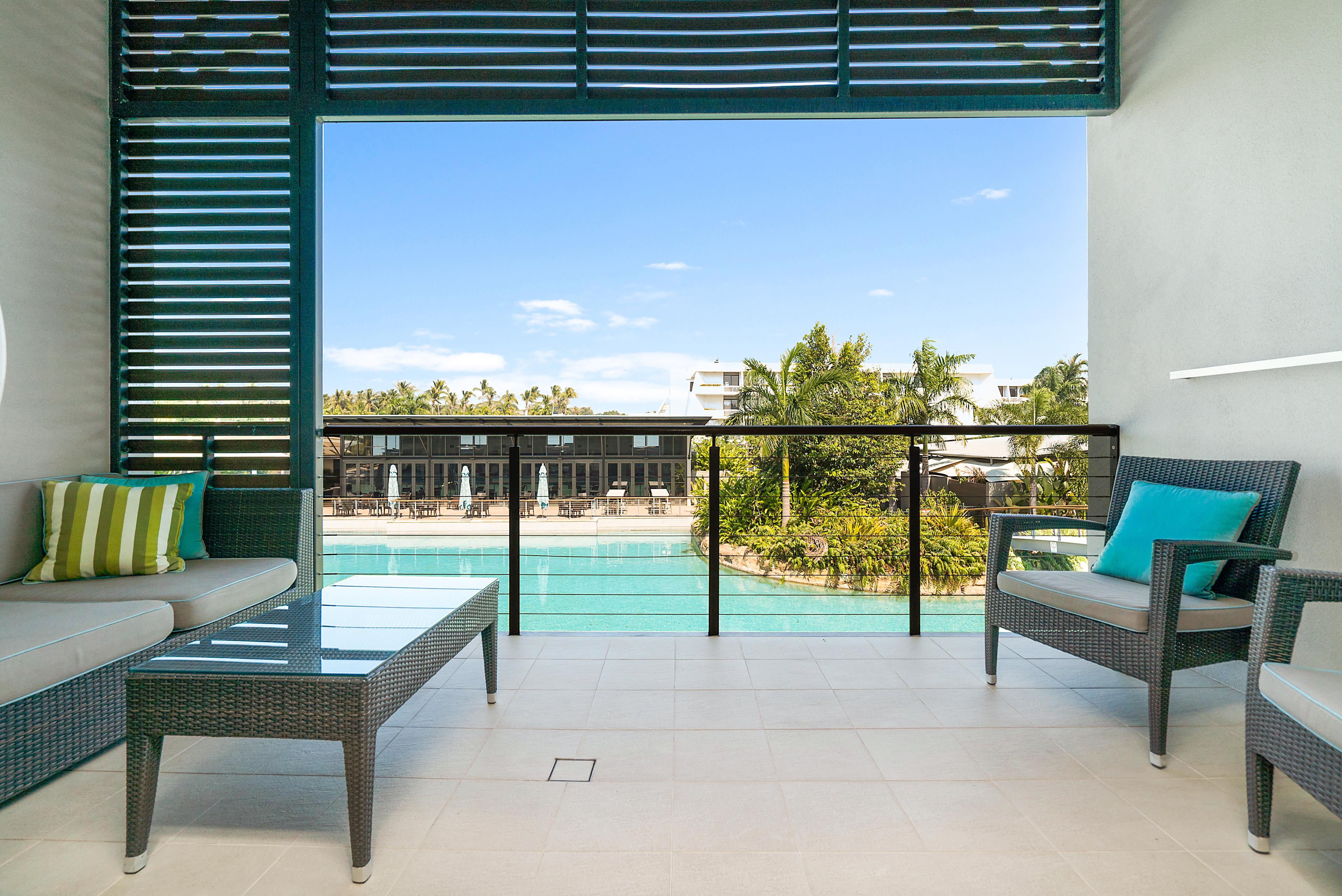 Mindil Beach Casino Resort Дарвін Екстер'єр фото The pool at the W Hotel