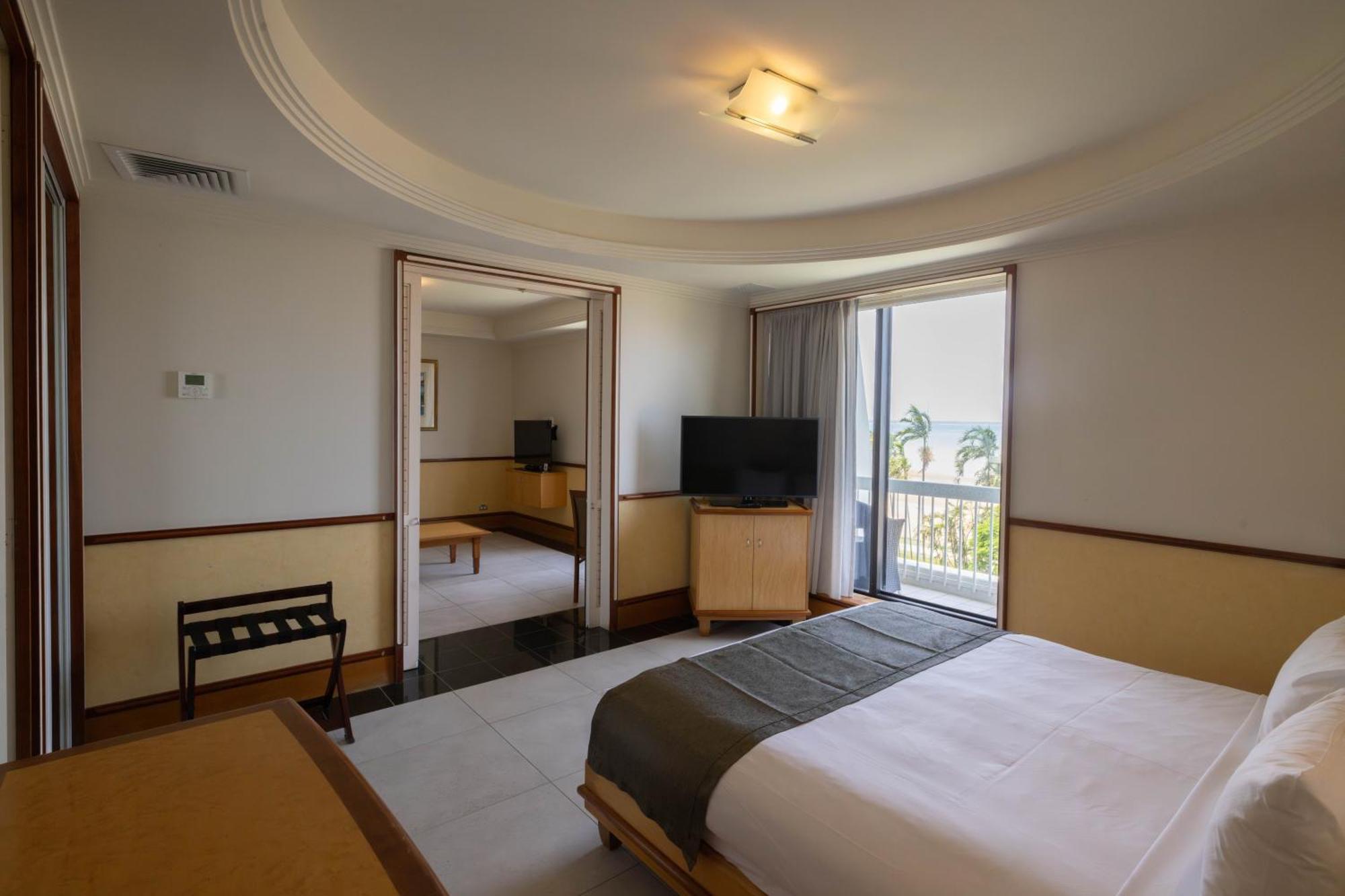 Mindil Beach Casino Resort Дарвін Екстер'єр фото A bedroom at the hotel