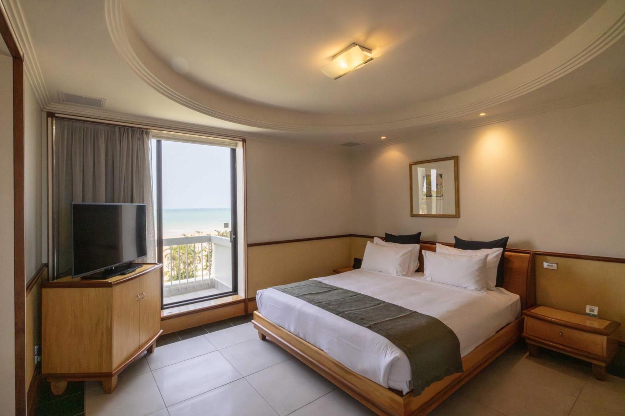 Mindil Beach Casino Resort Дарвін Екстер'єр фото A bedroom at the hotel